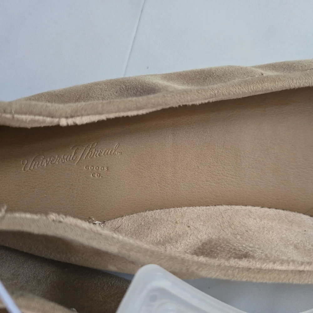 Universal Thread NWT Nude Beige Ballet Flats Size 10 - Picture 6 of 7